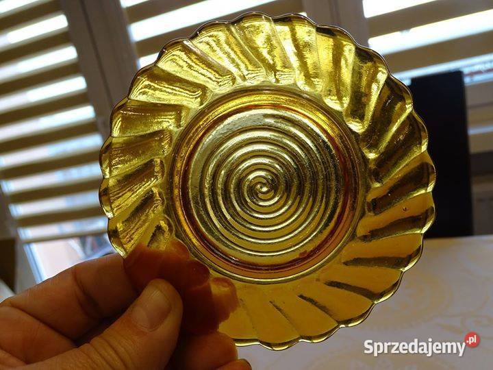 Bursztynowe talerzyki z huty Laura Tarnów Łódź