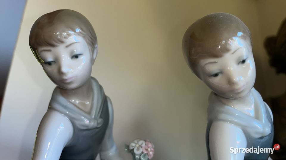 Figurka Dziewczyna zrywająca kwiaty Lladro 1971 Gdańsk sprzedam