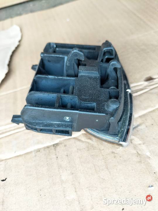 MERCEDES W211 A2116800784 UCHWYT KLAMKA osobowe Kamień-Kolonia sprzedam