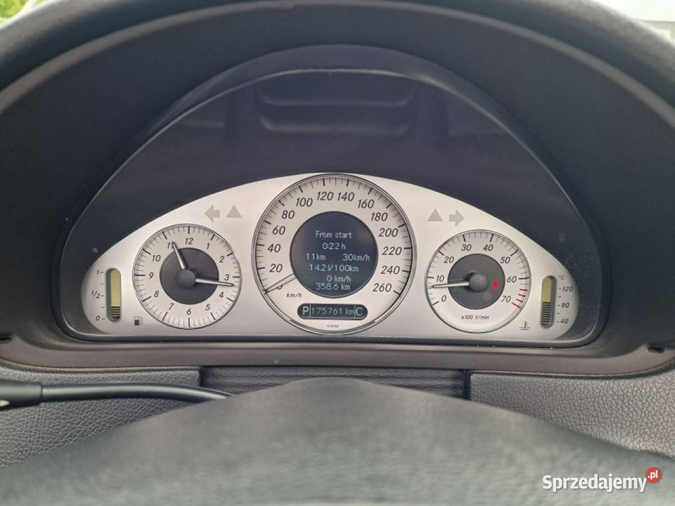 Mercedes CLK 350 35 Benzyna V6 272 Skóra Automat lakier metallic Słupsk
