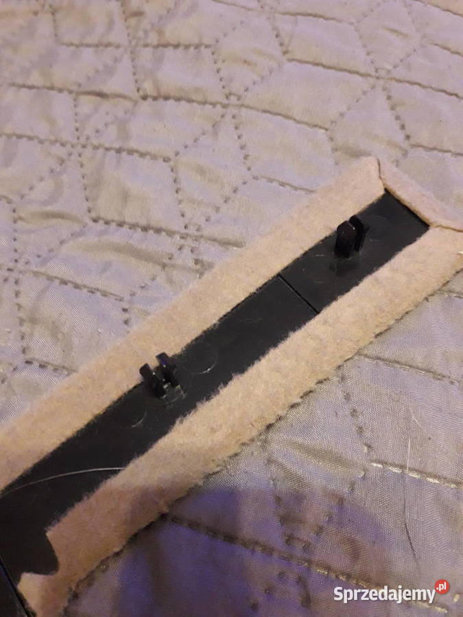 Mercedes W201 wykładzina tunelu środkowego Rok produkcji 1990 Gdańsk