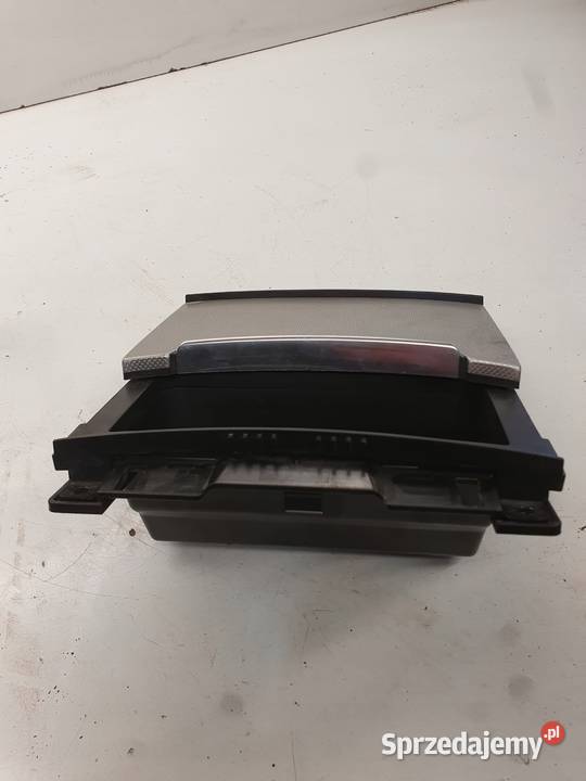 POPIELNICZKA PRZÓD AUDI A6 C7 4G0863273 Przystajń