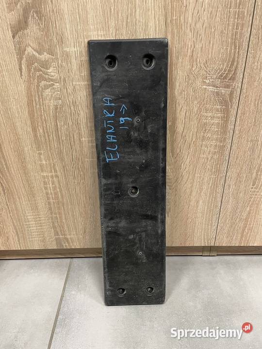 Hyundai Elantra 19 podstawa pod tablice Kozubszczyzna