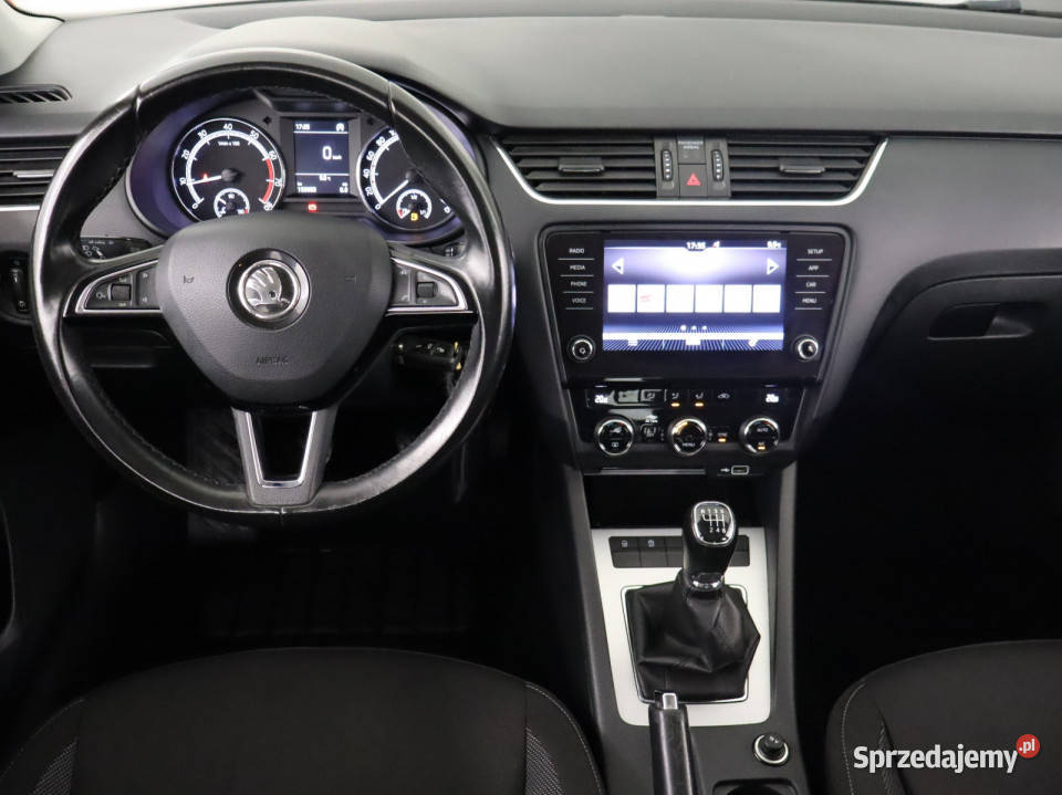 Skoda Octavia 18 TSI kamera cofania Bielany Wrocławskie