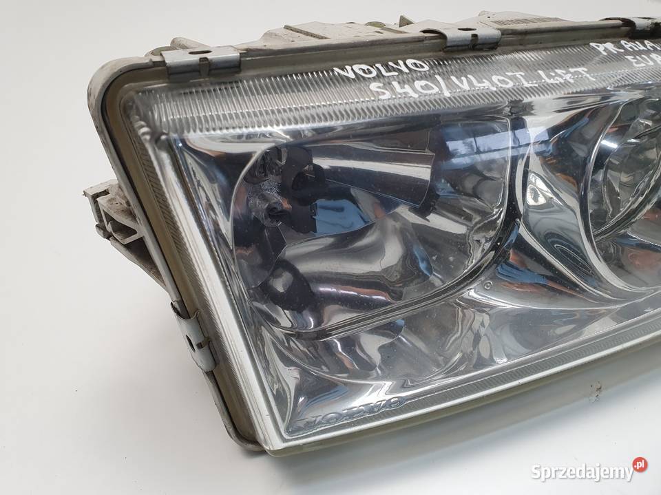 LAMPA Volvo S40 I V40 I lift PRAWY PRZÓD prawa osobowe lubelskie Rudka