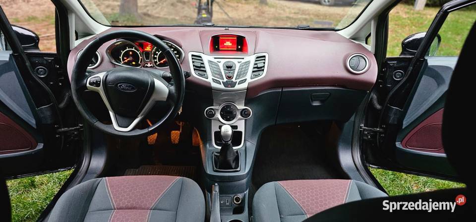 Sprzedam Ford Fiesta 14 2009 czarny Sława