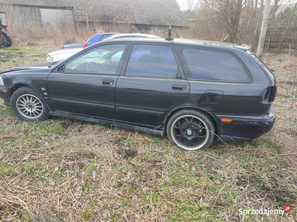 sprzedam 2 volva V40 T4 19 TB z gazem V40 Chełm