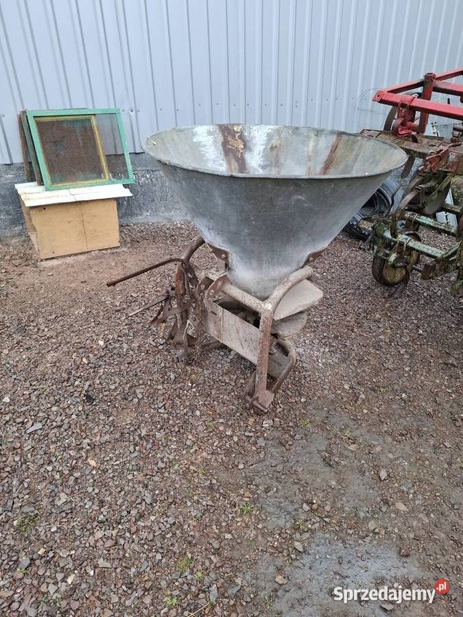 Siewnik 1513 Nowa Słupia