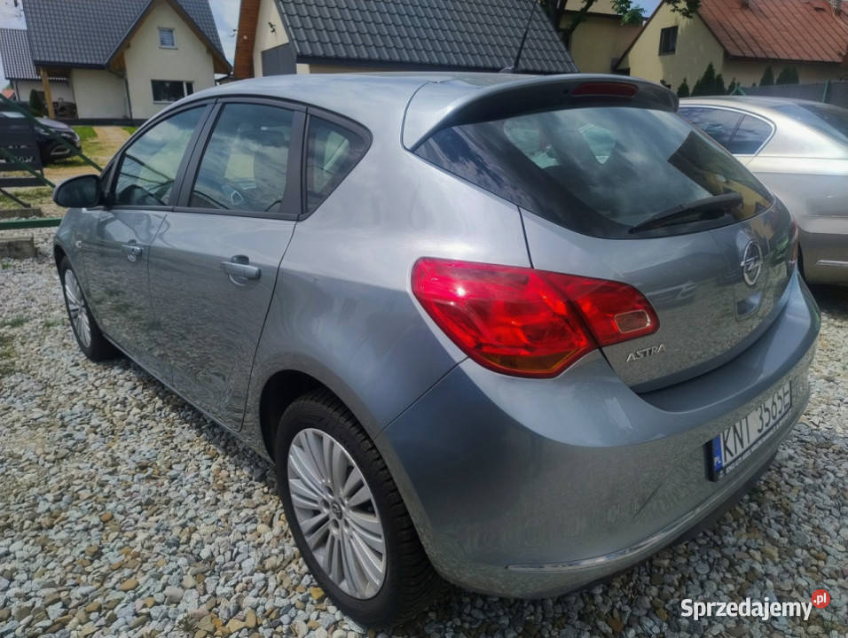 Opel Astra 16 benzynaLift J 20092019 szary małopolskie Harklowa