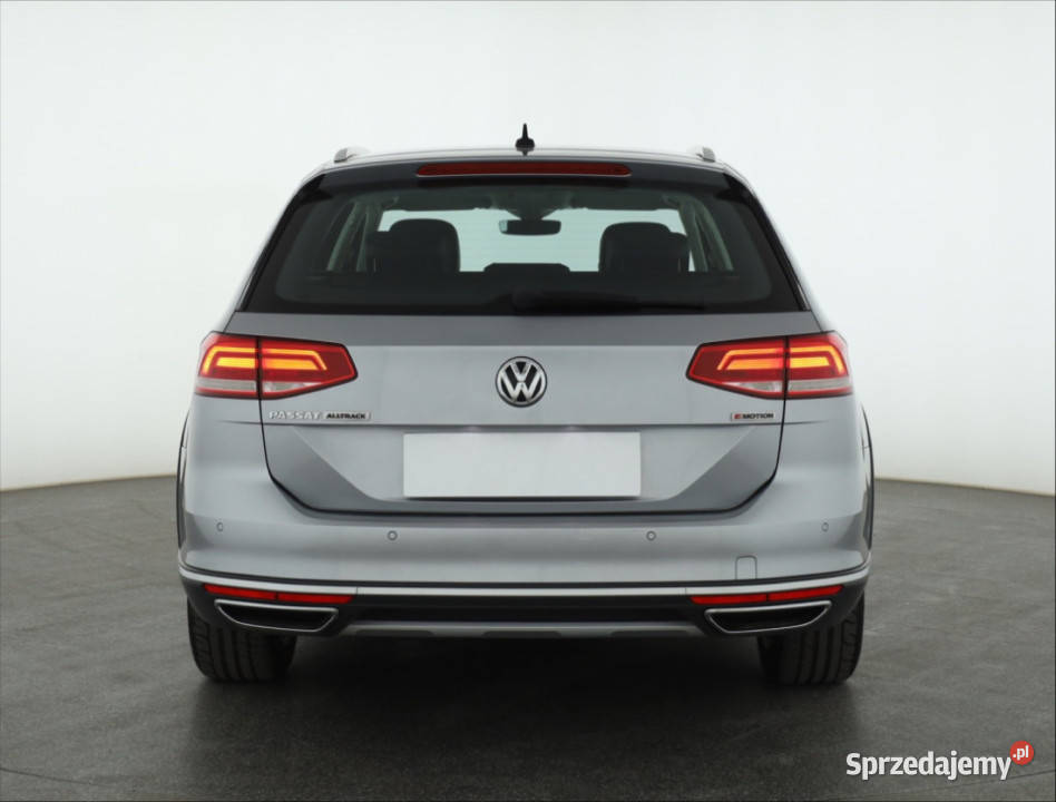 VW Passat 20 TDI srebrny Passat Piaseczno