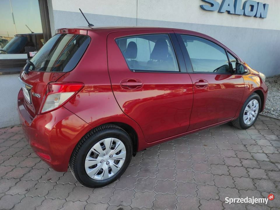 Toyota Yaris 14 benzyna 6biegów klima isofix