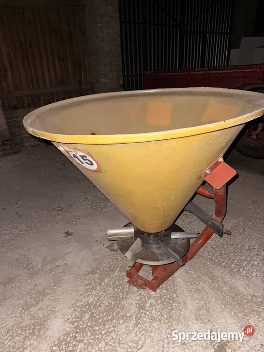 Rozsiewacz nawozu lejek Strumyk Abra Włosnowice