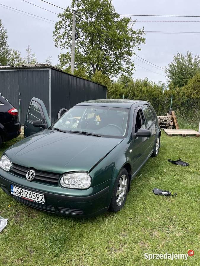 Golf 4 19 alh 90 2 komplety kół Rok produkcji 1999 Miłosna