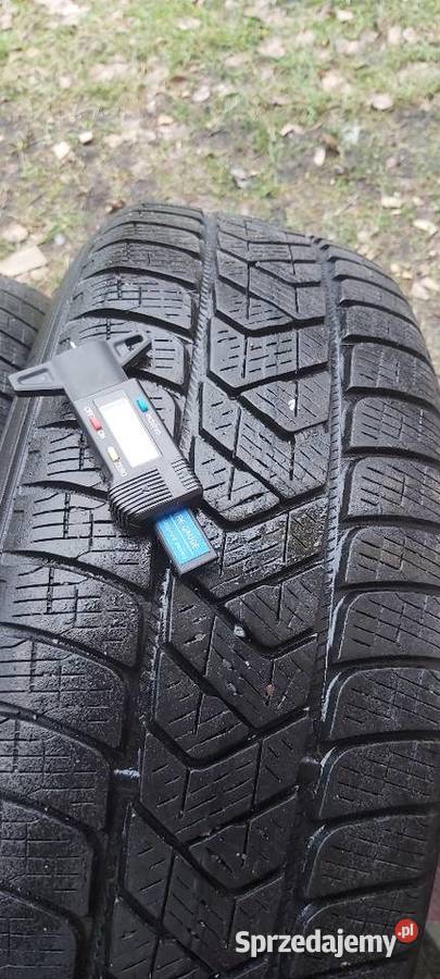 2 Opony zimowe 215x65x17 Pirelli kujawsko-pomorskie Bydgoszcz