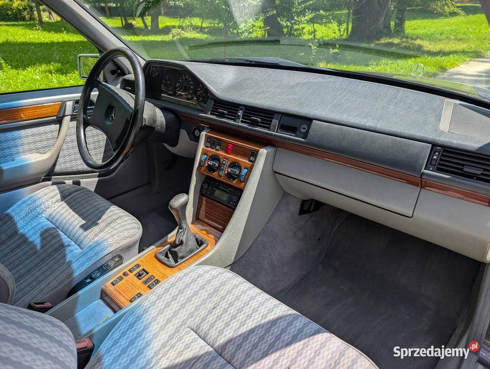 Mercedes Benz W124 230TE Kombi z klimatyzacją