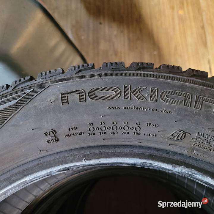 opony 22555r17 nokian sprzedam