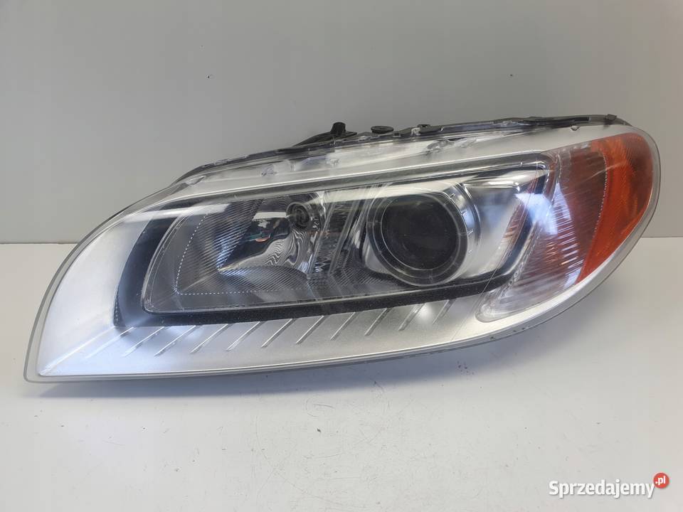 Volvo V70 XC70 III S80 II PRZEDNIA LAMPA LEWA Lampy przednie Janów sprzedam