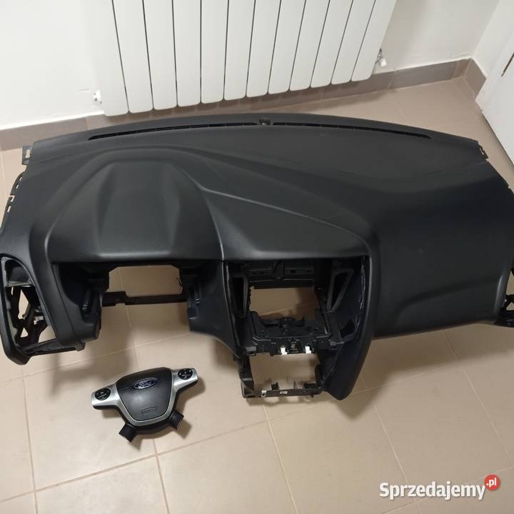 Sprzedam deskę rozdzielczą konsole ford focus podkarpackie Żurawica sprzedam