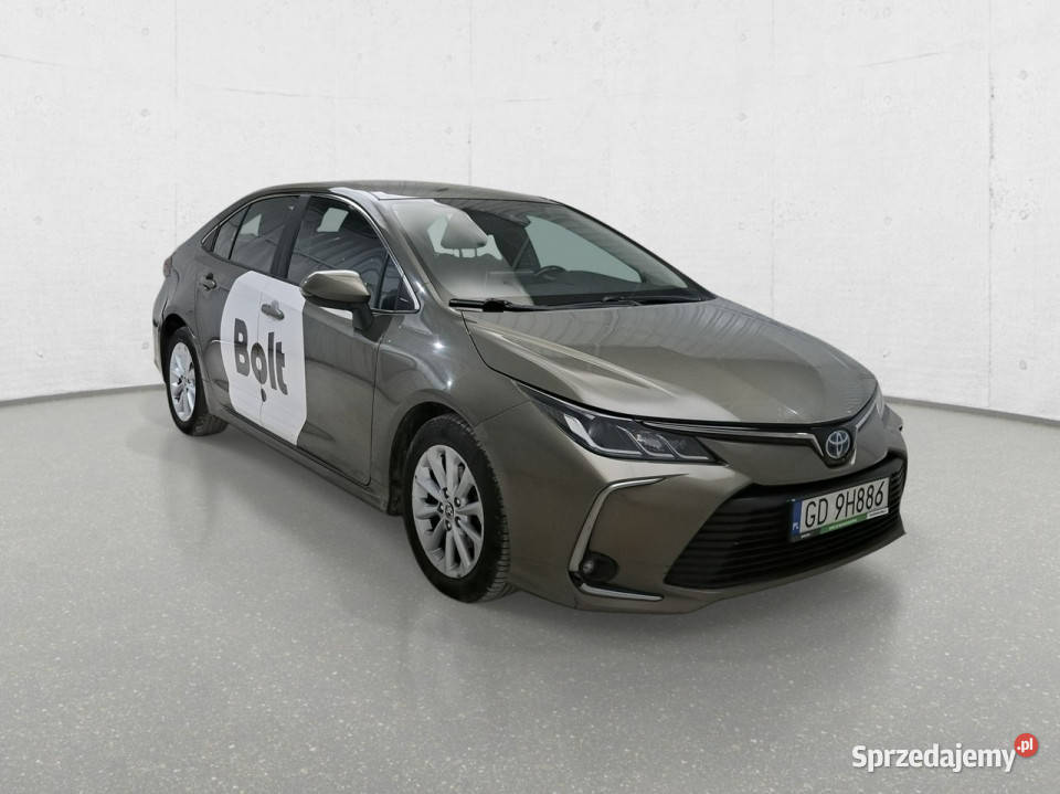 Toyota Corolla Seria E16 2012 98KM Komorniki sprzedam