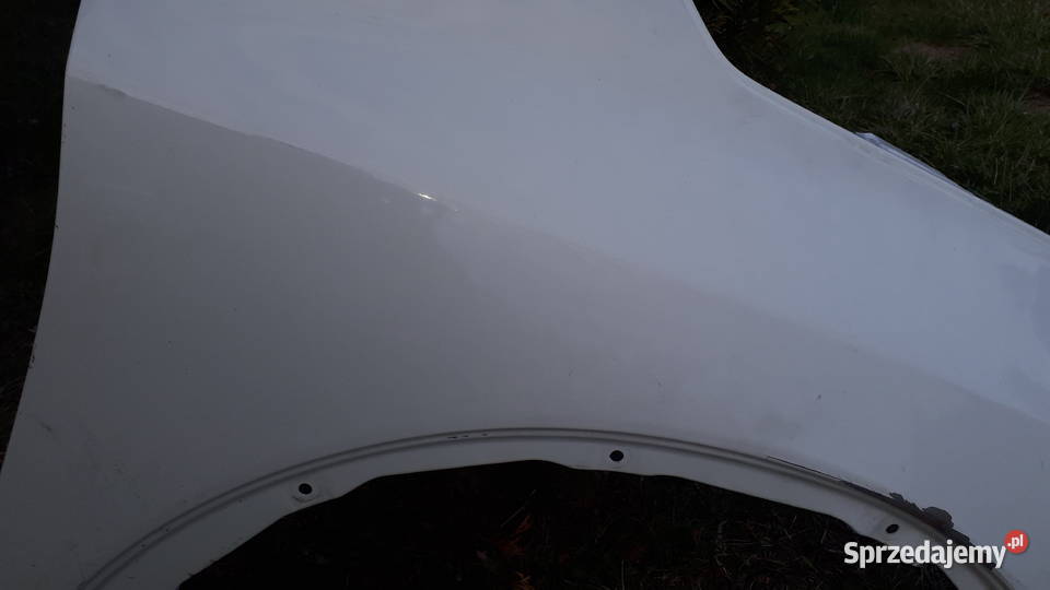 błotnik prawy przód SUzuki SX4 scross Motoryzacja Karczew