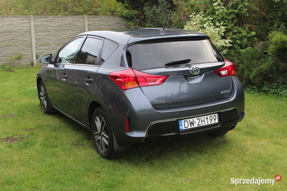 Toyota Auris II 2015r 16 Benz Polski salon Stan
