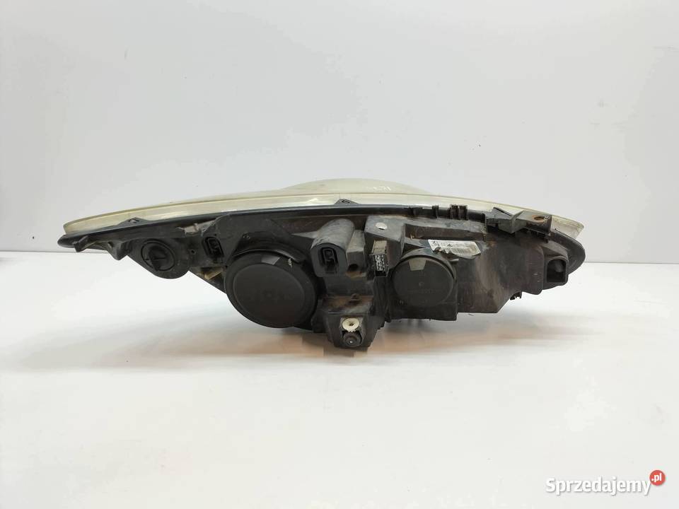 LAMPA PRZÓD LEWA EU SOCZEWKA 9681834880 Peugeot Rok produkcji 2008