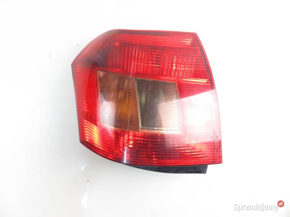 LAMPA PRAWA TYLNA TOYOTA COROLLA E12