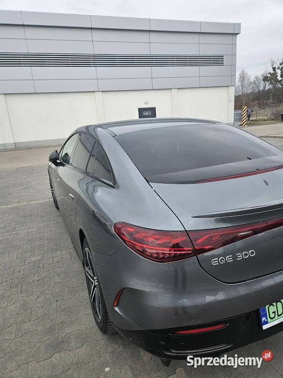 mercedes EQE 300 2023 r super stan podgrzewane fotele Pozostałe Kiełpino