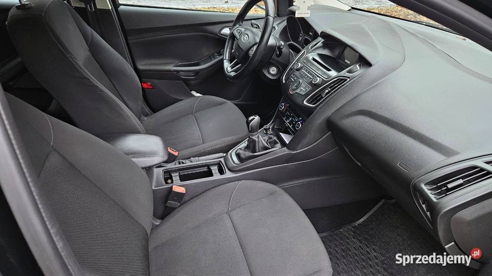 Ford Focus 2015r 16 TIVCT T 125 bezwypadkowy 1600cm3 Wrocław sprzedam
