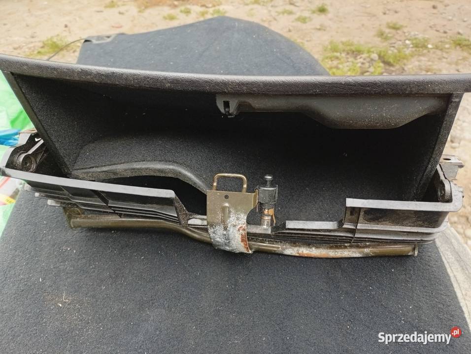 Audi 80 b4 schowek pod wersję z klimatyzacją osobowe Gorlice