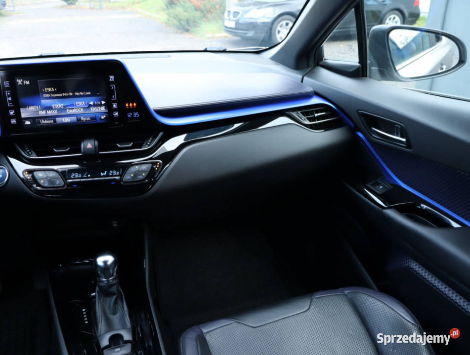 Toyota CHR 18 Hybrid Piaseczno