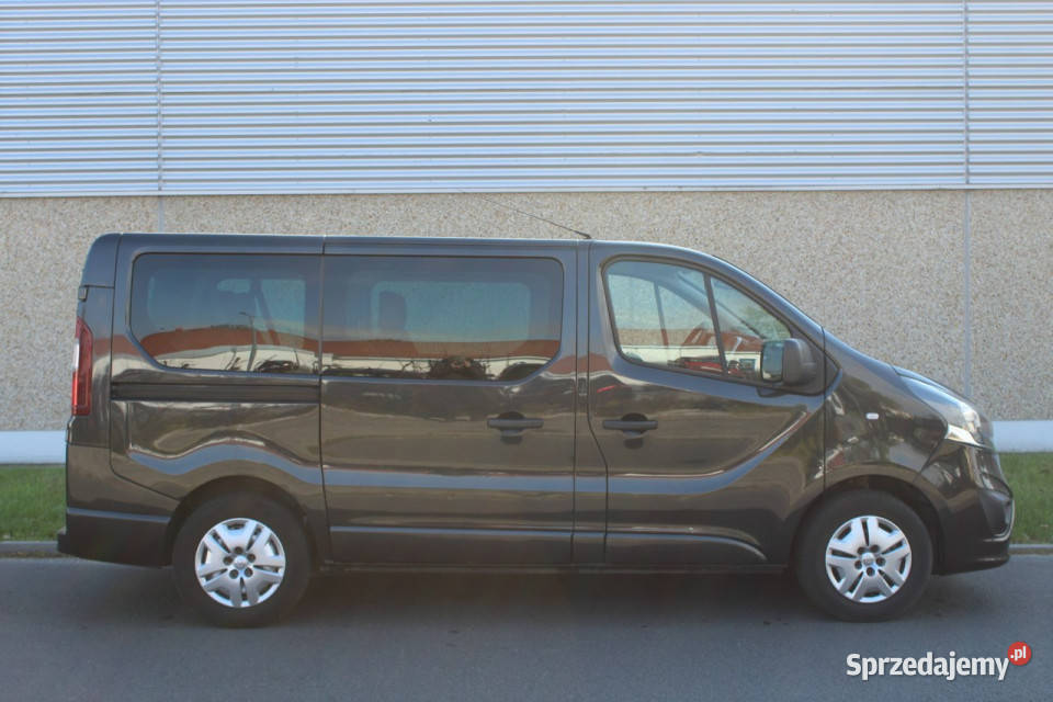 Opel Vivaro 16 CDi 140 9 osobowy II 20142019 diesel Lubań