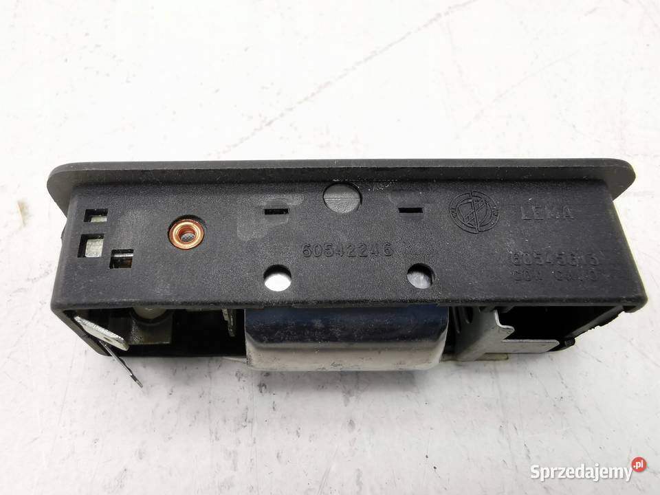 LAMPKA PODSUFITKI ALFA ROMEO 33 19881994