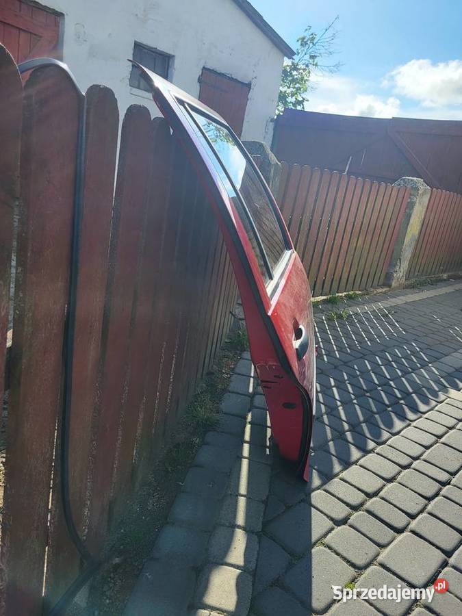 Drzwi prawe tylne Golf 4 Bora kombi LY3D pomorskie Słupsk