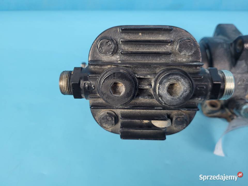 DEUTZFAHR 6130 TTV SPRĘŻARKA POWIETRZA 002036884 Kolno