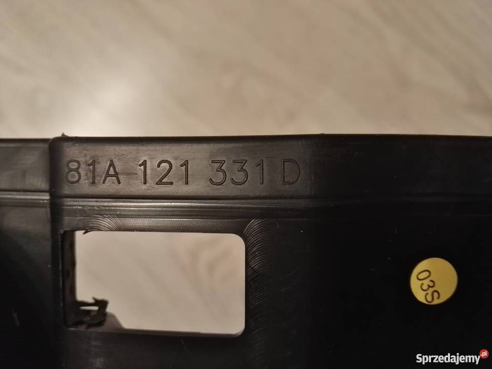 AUDI SQ5 30 TFSI Kierownica Powietrza 81A121331D osobowe Międzychód