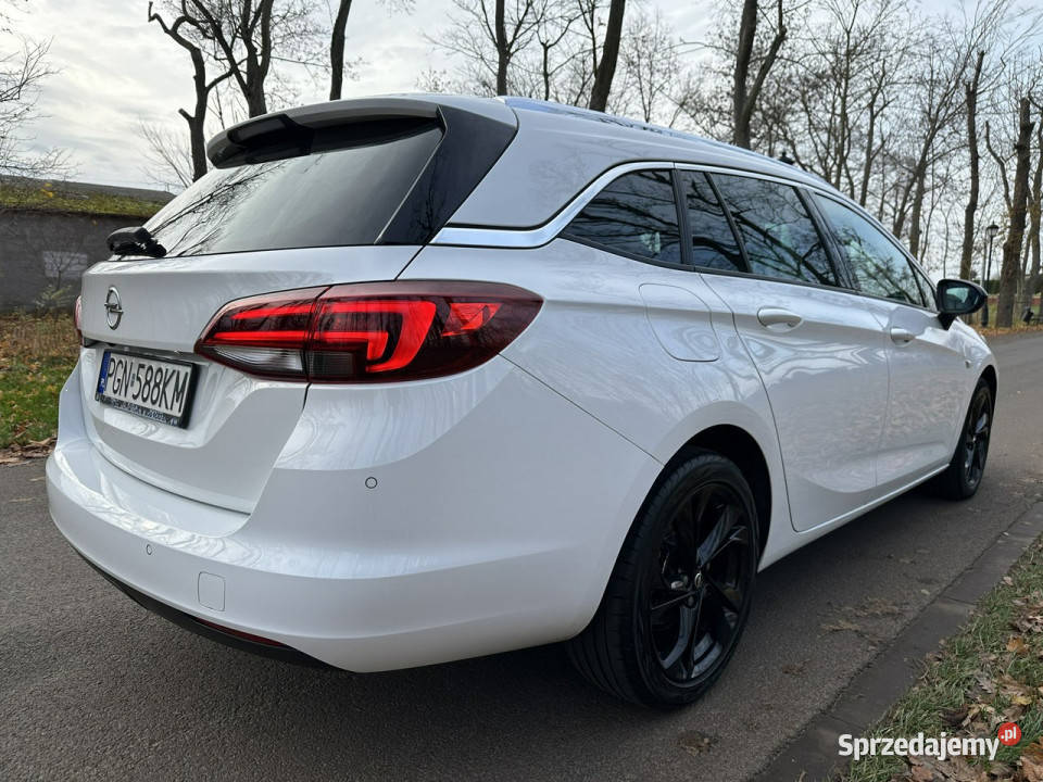 Opel Astra Cosmo Sport Tourer 16 CDTI 136 2018r immobilizer