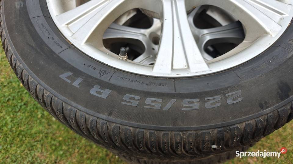 Koła zimowe BF Goodrich 22555 R17 felgi Borówno