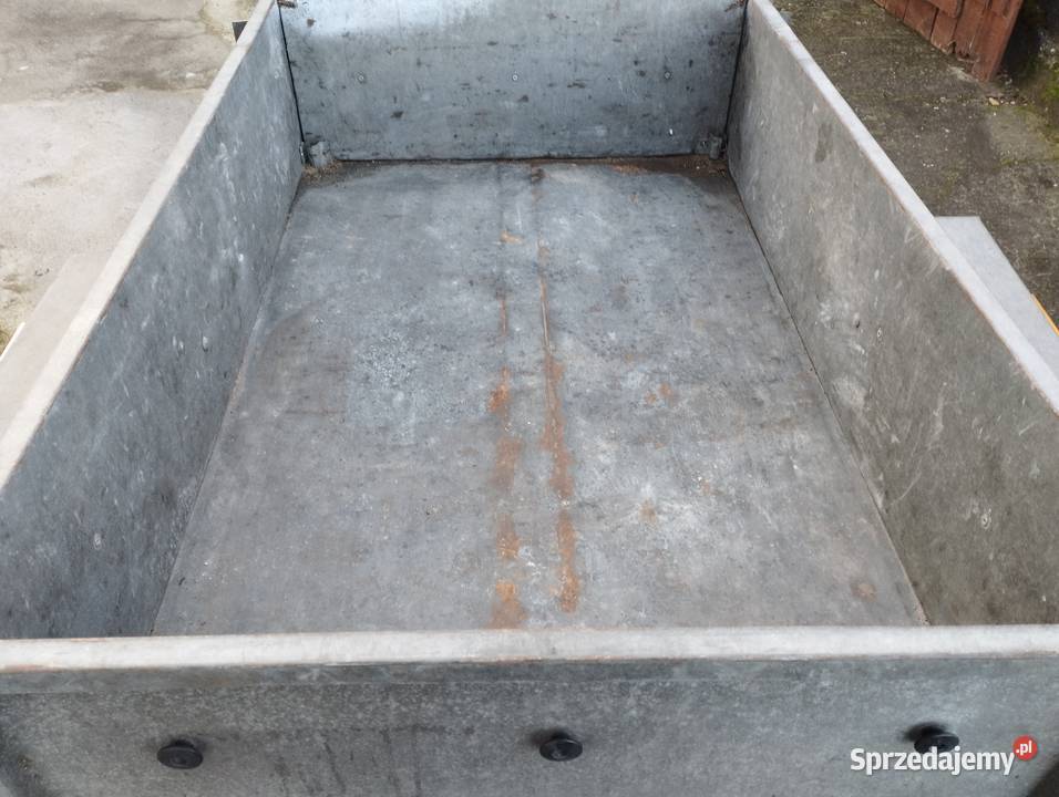 Przyczepka samochodowa zarejestrowana Pilica