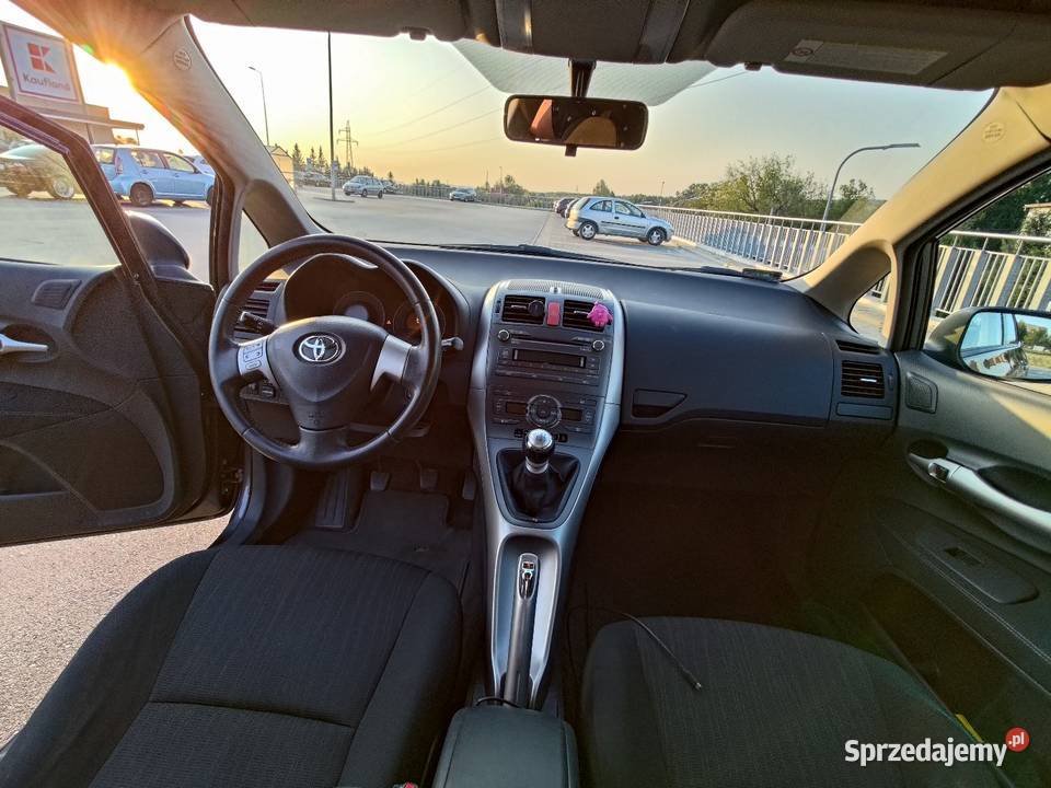 Toyota Auris E15 20 D4D 2009 Motoryzacja sprzedam