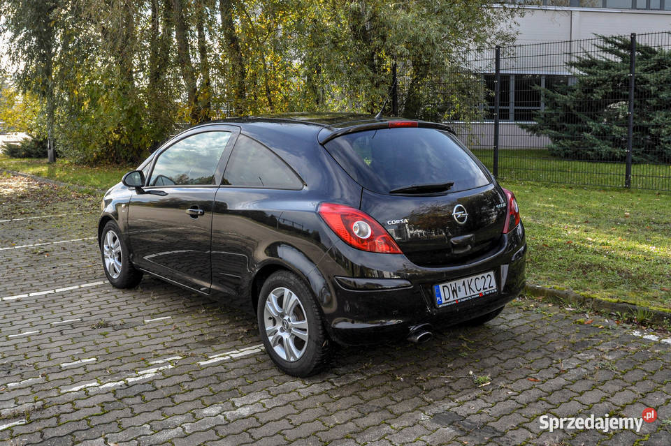 Opel Corsa Lift 2011 r Bezwypadkowy benzyna Wrocław