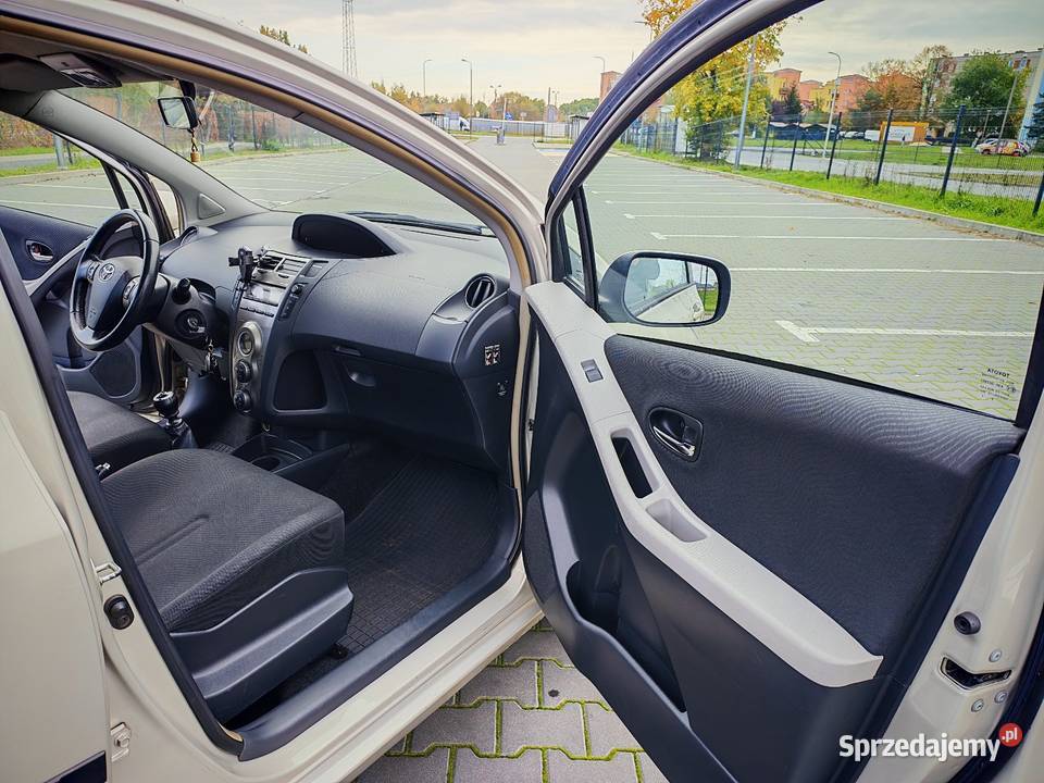 Toyota Yaris 133 vvti 100 sprzedam
