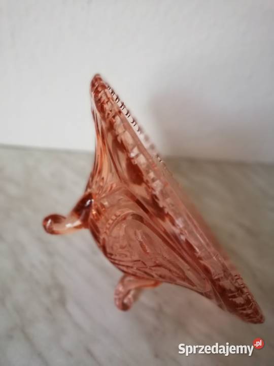 Różowa patera trzy nogi Gorlice