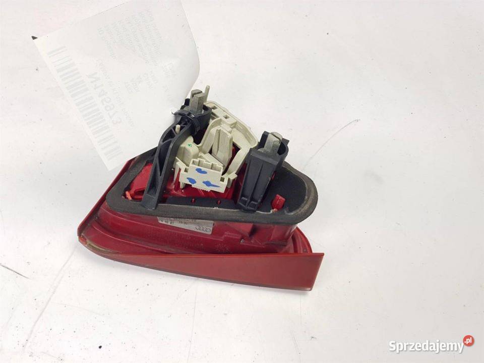 LAMPA W KLAPE PRAWA 8T0945094 AUDI A5 Lipno