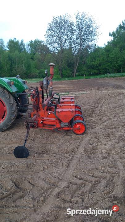 Siewnik do kukurydzy Becker Aeromat S057