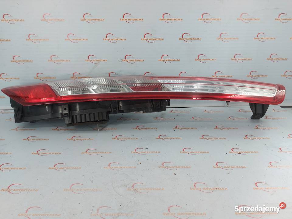 FORD TRANSIT CUSTOM 13r lampa prawa tył