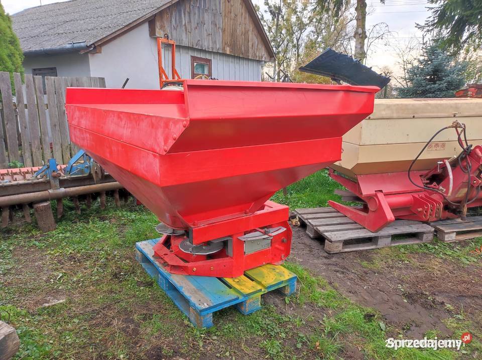 Rozsiewacz do nawozu Kuhn nieuszkodzony