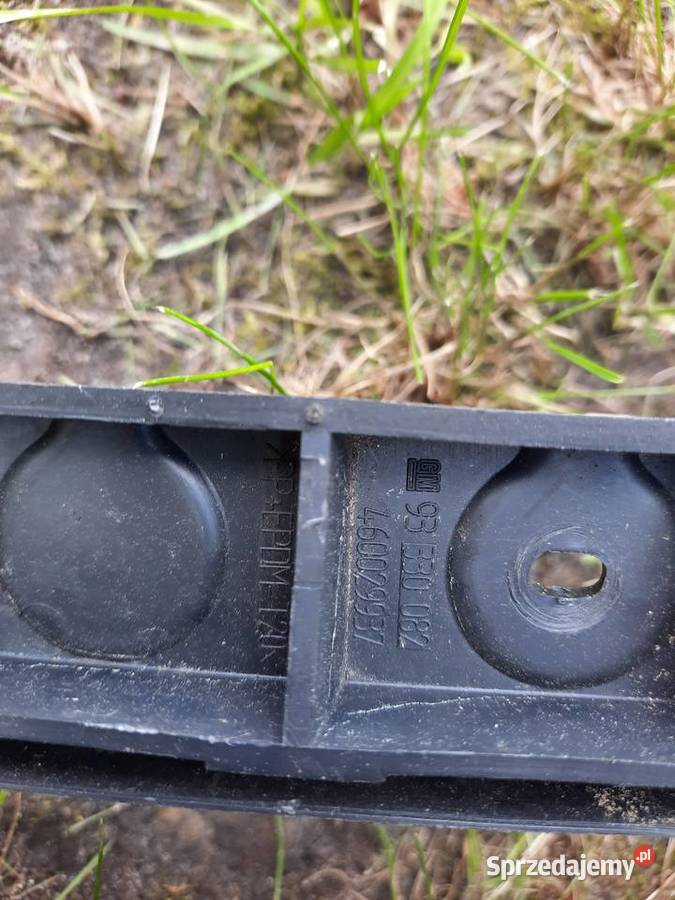 ślizg zderzaka meriva tylne Mieleszyn