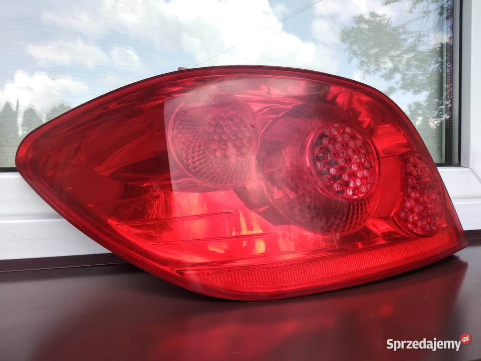 Peugeot 307 LIFT FL hatchback lampa tył tylna osobowe Sieradz sprzedam