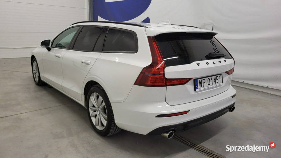 Volvo V60 B3 B Momentum Core aut II 2018 V60 Grójec